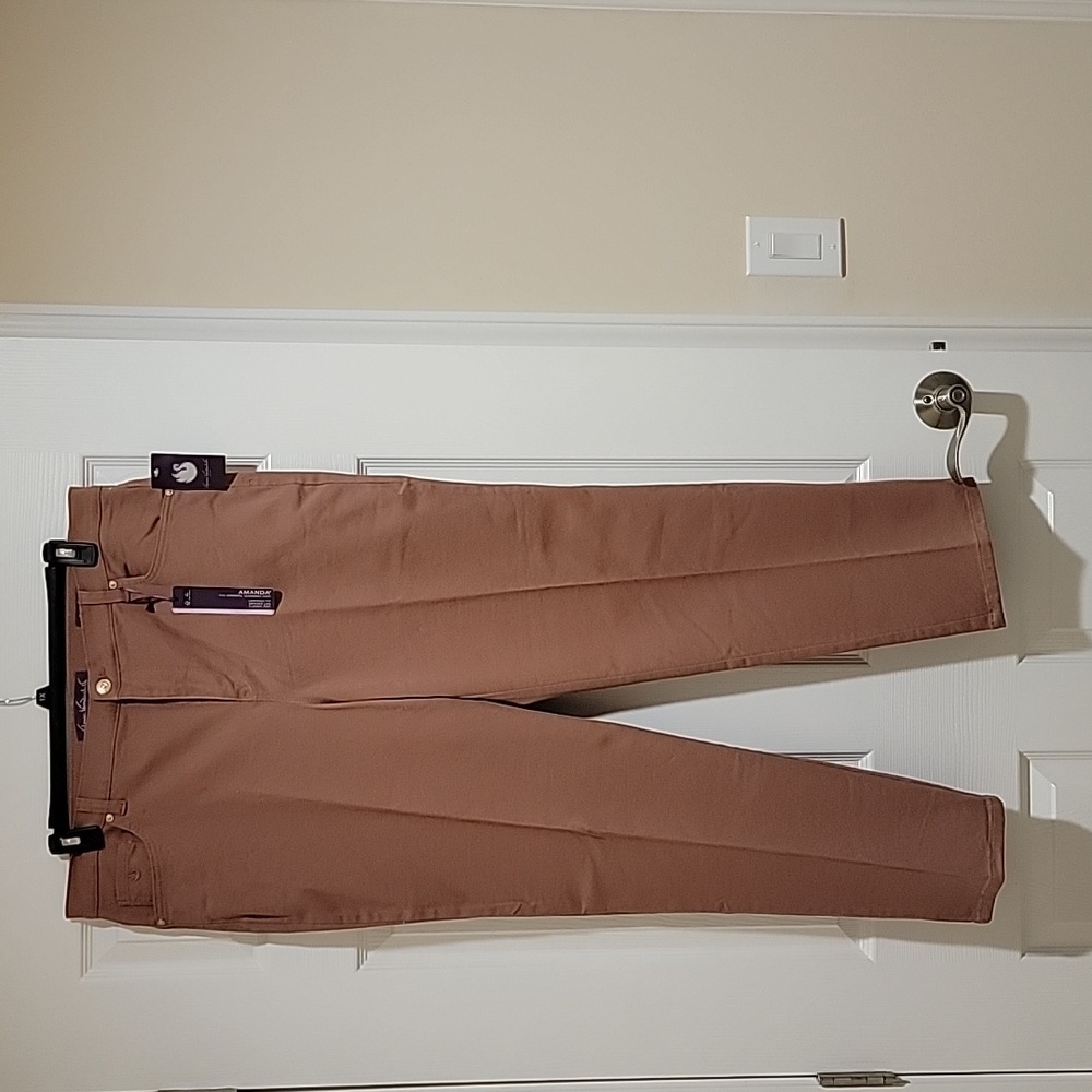 Gloria Vanderbilt Amanda Slimming Jeans 16W Average